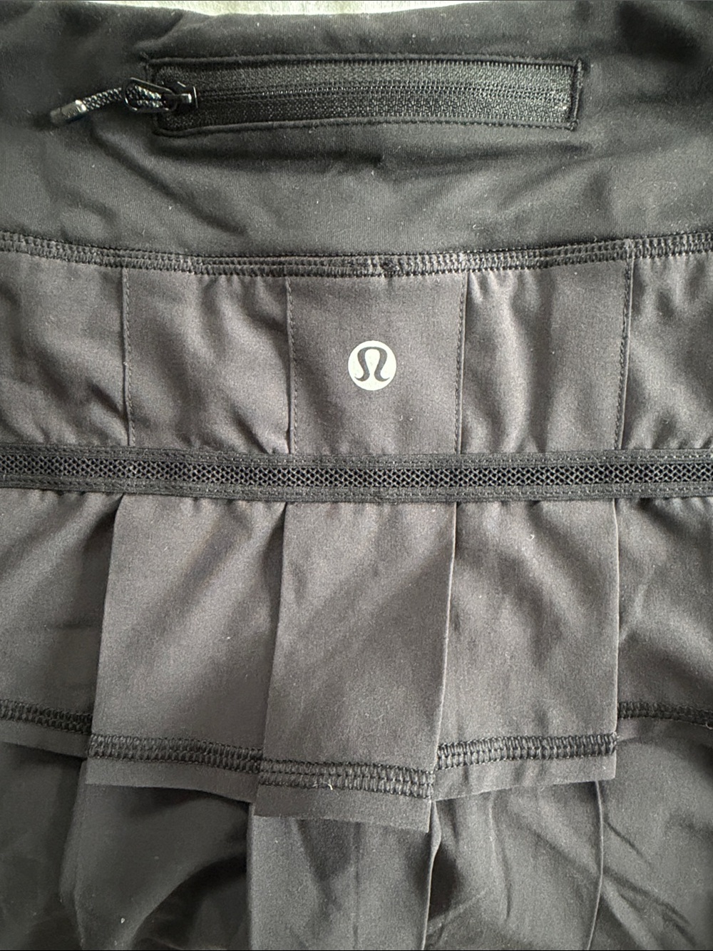 lululemon athletica Black tennis skirt size: 6 - Picture 3 of 6